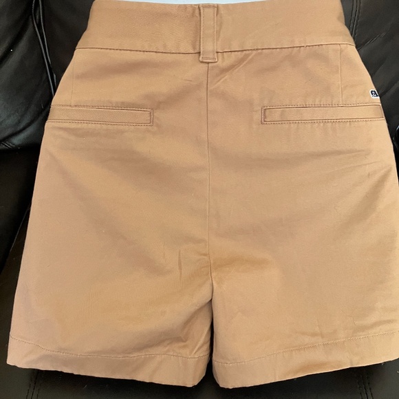 VINEYARD VINES - Double Button Shorts (Tan) - Picture 5 of 7